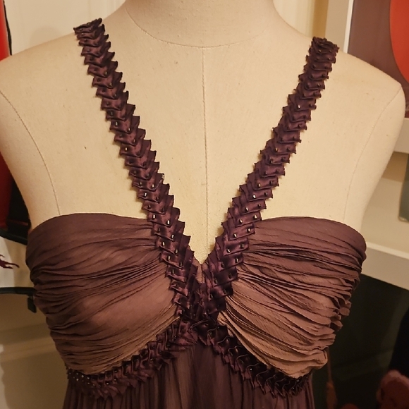 BCBGMaxAzria Beige Label Close-Up - Picture 2 of 10